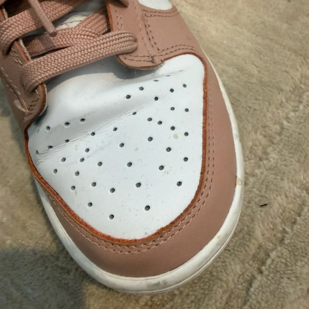 Nike Blush and White Low-Top Sneakers - Picture 6 of 10